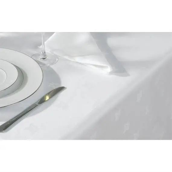 Mitre Luxury Luxor Tischdecke weiß 135 x 230cm