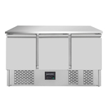 Vaiotec Gastro-Kühltisch Mini, 3-fach – mit 3 Türen, 1365 × 700 mm