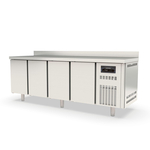 Vaiotec Topline Gastro-Kühltisch, 4-fach GN 1/1 mit 4 Türen & Aufkantung, 2245 × 700 mm
