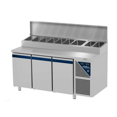 Prismafood Kühltisch 3 Türen mit Schaukasten Kapazität: 606 lt Temperatur: 0°C/+10°C