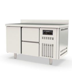 Vaiotec Topline Gastro-Kühltisch, 2-fach GN 1/1 mit 2 Schubladen, 1 Tür & Aufkantung, 1345 × 700 mm
