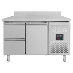 Vaiotec Gastro-Kühltisch, 1 Tür & 2 Schubladen inkl. Aufkantung – Monoblock, 1360 × 700 mm