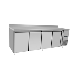 Arktic Kühltisch, 4-türig, Profi Line, 450L, 230V/400W, 700x2230x(H)839mm