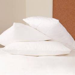 Mitre Comfort Polyzip-Kissenschutz