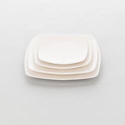 6 Coup-Teller, eckig, cremeweißes Hotelporzellan, Serie Liguria A, Stalgast, 250 x 250 mm