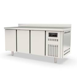 Vaiotec Topline Kühltisch 700 / 3-fach GN1/1 mit 3 Türen & Aufkantung