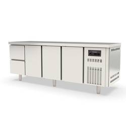 Vaiotec Topline Kühltisch 700 / 4-fach GN1/1 mit 2 Schubladen / 3 Türen