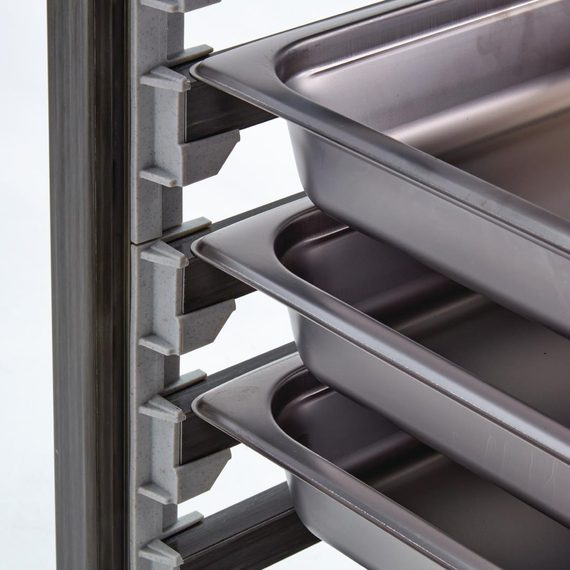 Cambro GN 1/1 Regalwagen 18 Etagen, Bild 2