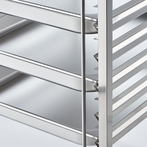 Stalgast Tablettwagen aus Edelstahl, passend für 14 x GN 2/1, 590 x 670 x 1735 mm (BxTxH), Bild 4