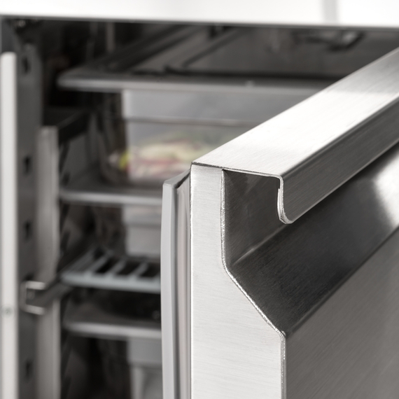 Starline Edelstahl Kühltisch, 3-türig, GN 1/1, 1365x700x875 mm (BxTxH), ohne Aufkantung, Bild 5