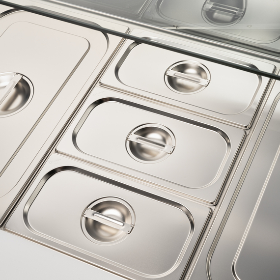 Starline Saladette mit Glasaufsatz, 3-türig, GN 1/1, Aufnahme 16x GN1/4, 1365x700x1345 mm (BxTxH), Bild 4