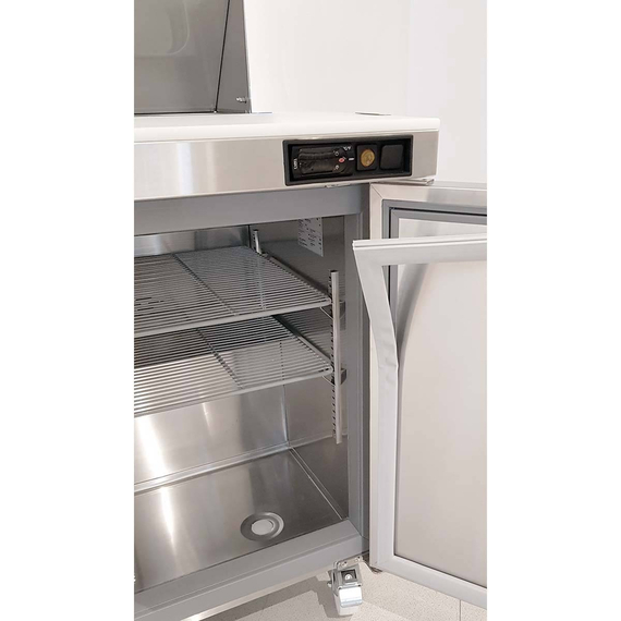 Vaiotec Topline Gastro-Zubereitungstisch, 1-fach mit Tür, Glasklappdeckel, auf Rollen, GN 1/6, 701 × 830 mm, Bild 3